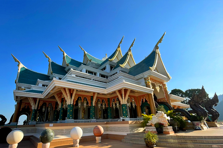 วัดป่าภูก้อน  ทัวร์ไหว้พระ ทัวร์อุดร เที่ยวอุดรธานี แพ็คเกจ เที่ยวอุดรธานี ที่เที่ยวจังหวัดอุดรธานี รวมโปรทัวร์อุดรธานี ทัวร์พรีเมี่ยม